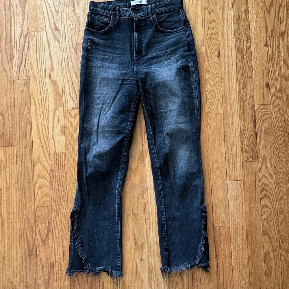 Moussy Sz 24 Black Straight Leg Jeans With Detailed Flattering Slit Frayed Hem